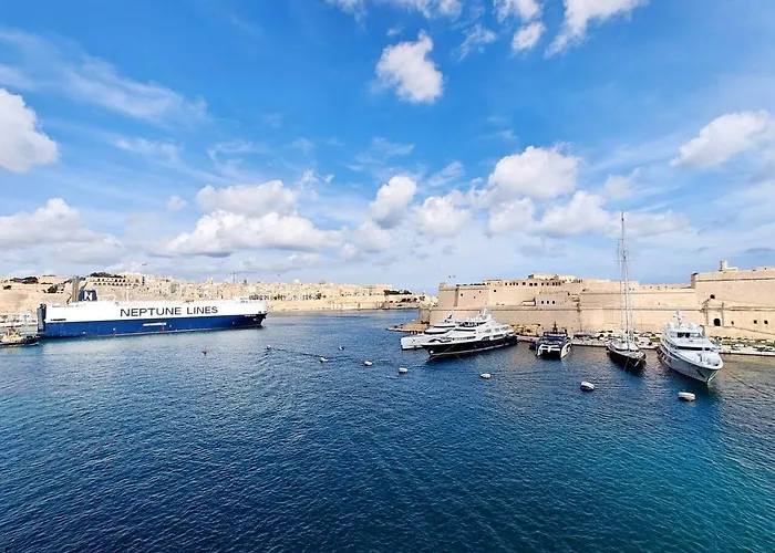 Harbour Lights Apartman *